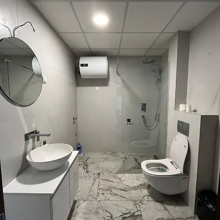 Lux Rose 2 80m2 Lejlighed Kragujevac